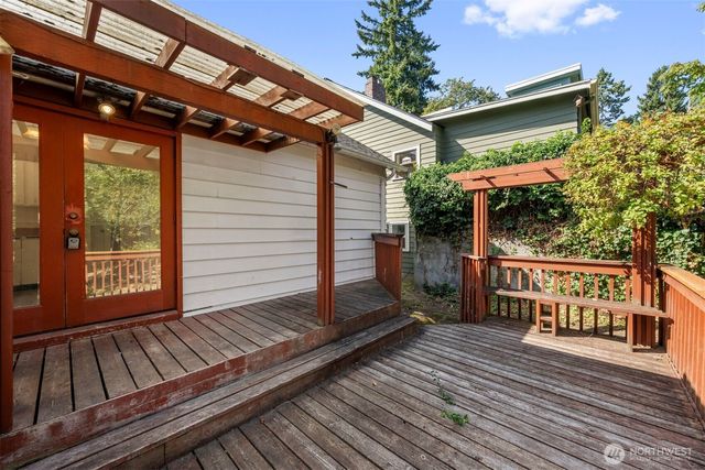 1718 NE 88th Street, Seattle, WA 98115