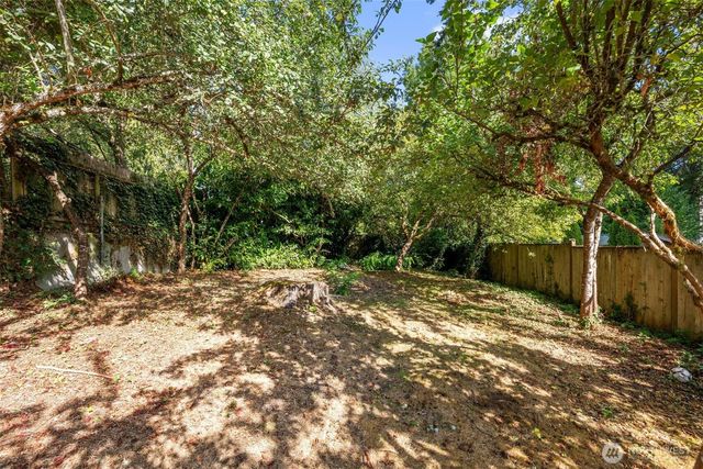 1718 NE 88th Street, Seattle, WA 98115
