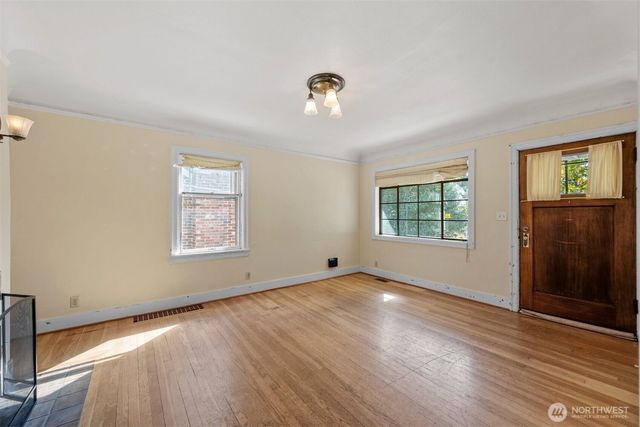 1718 NE 88th Street, Seattle, WA 98115