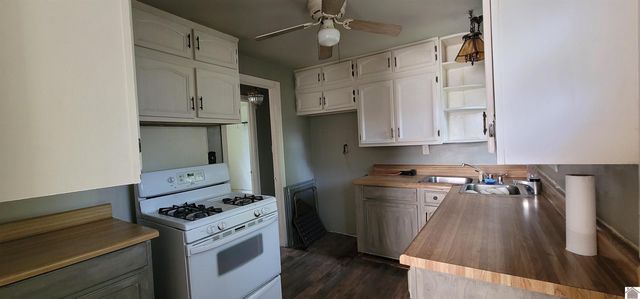 752 H C Mathis Drive, Paducah, KY 42001