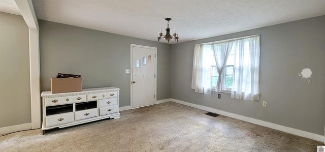 752 H C Mathis Drive, Paducah, KY 42001
