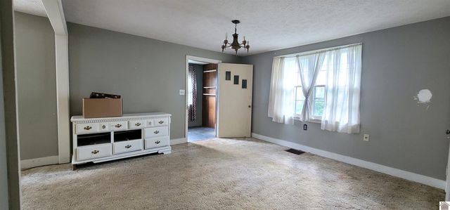 752 H C Mathis Drive, Paducah, KY 42001