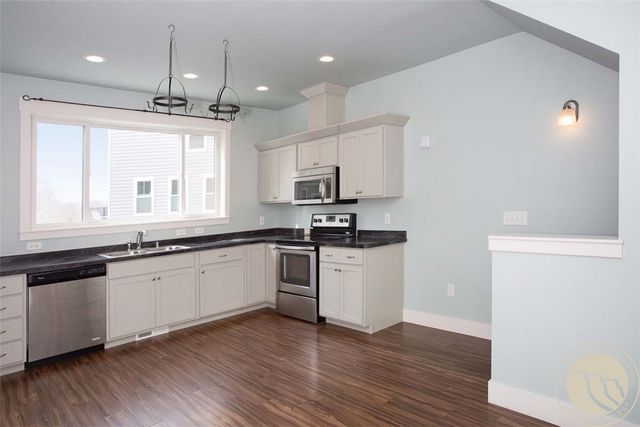 1904 Songbird Drive, Billings, MT 59101