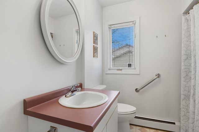 633 Fairfield Street, Manchester, NH 03104