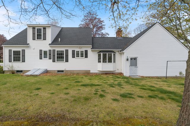 633 Fairfield Street, Manchester, NH 03104