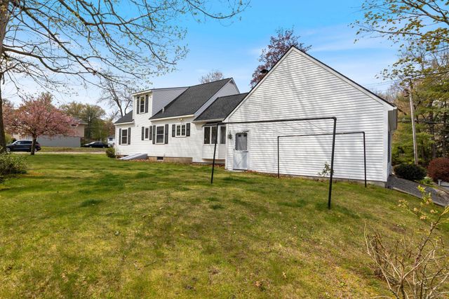 633 Fairfield Street, Manchester, NH 03104