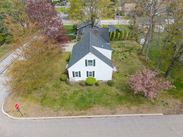 633 Fairfield Street, Manchester, NH 03104