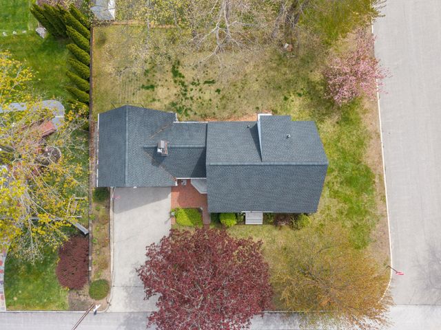 633 Fairfield Street, Manchester, NH 03104