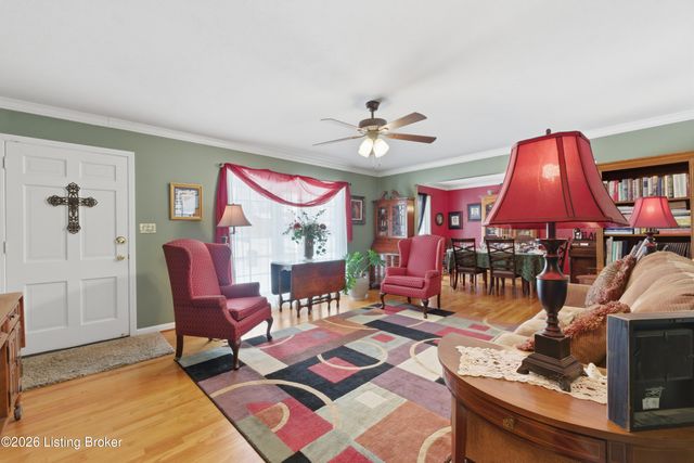 2103 Ann Marie Dr, Jeffersontown, KY 40299