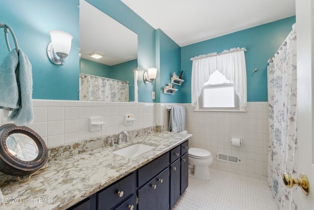 2103 Ann Marie Dr, Jeffersontown, KY 40299