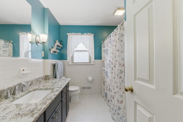 2103 Ann Marie Dr, Jeffersontown, KY 40299