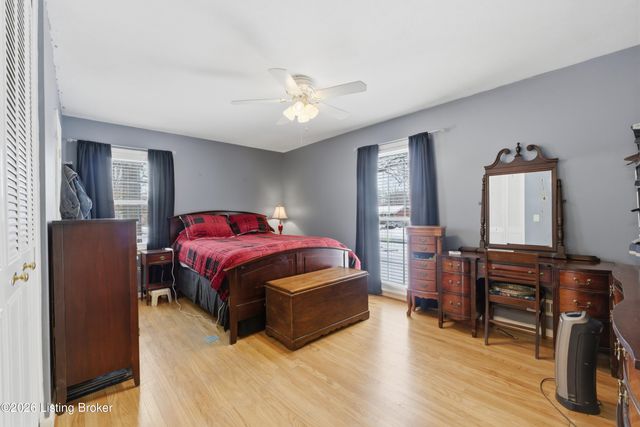 2103 Ann Marie Dr, Jeffersontown, KY 40299