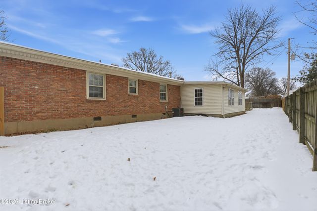 2103 Ann Marie Dr, Jeffersontown, KY 40299