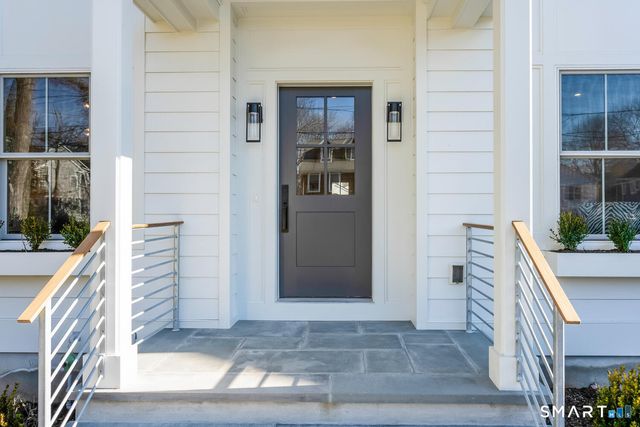 32 Relihan Road, Darien, CT 06820