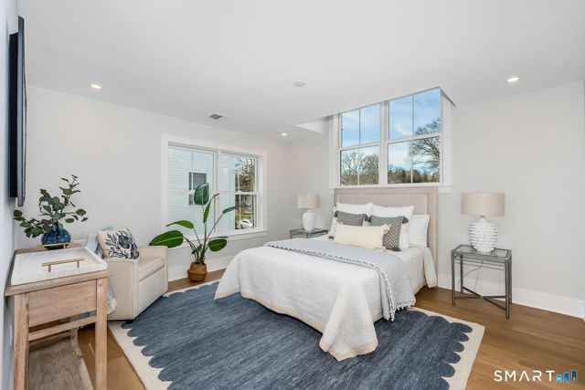 32 Relihan Road, Darien, CT 06820