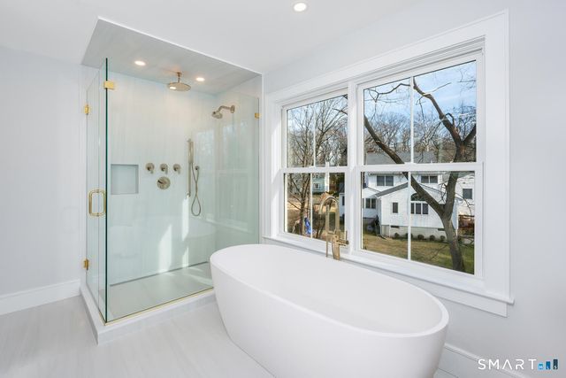 32 Relihan Road, Darien, CT 06820