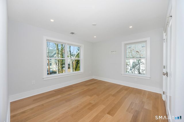 32 Relihan Road, Darien, CT 06820