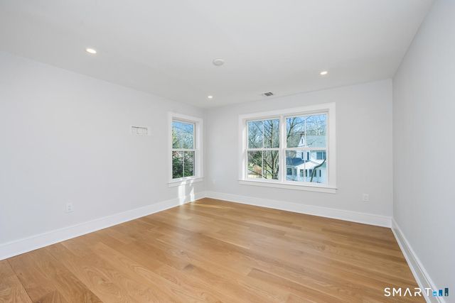 32 Relihan Road, Darien, CT 06820