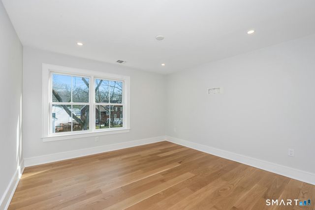 32 Relihan Road, Darien, CT 06820