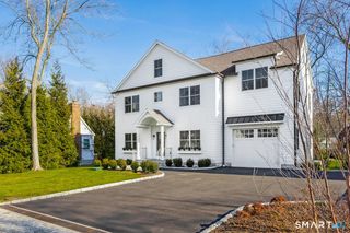 32 Relihan Road, Darien, CT 06820