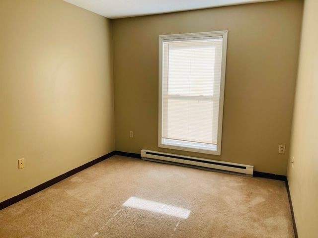 130 Eastern Ave Apt 103, Manchester, NH 03104