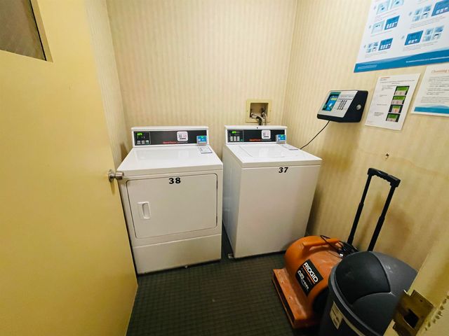 130 Eastern Ave Apt 103, Manchester, NH 03104