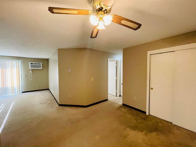 130 Eastern Ave Apt 103, Manchester, NH 03104