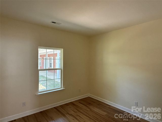 7045 Somerset Springs Drive F, Charlotte, NC 28262