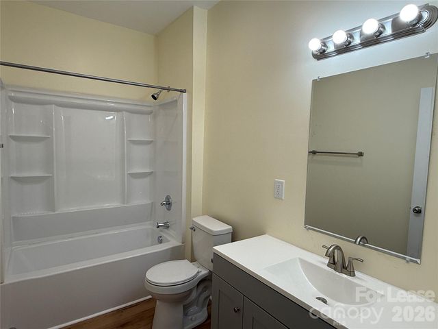 7045 Somerset Springs Drive F, Charlotte, NC 28262