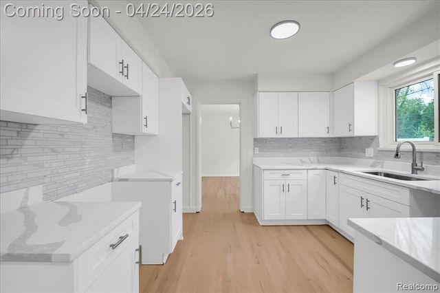 30149 Buckingham Street, Livonia, MI 48154