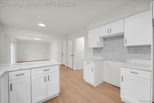 30149 Buckingham Street, Livonia, MI 48154