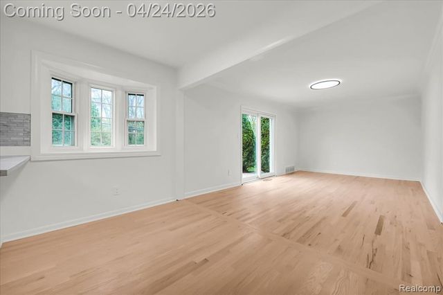 30149 Buckingham Street, Livonia, MI 48154