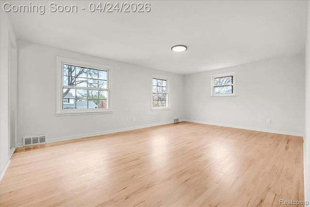 30149 Buckingham Street, Livonia, MI 48154