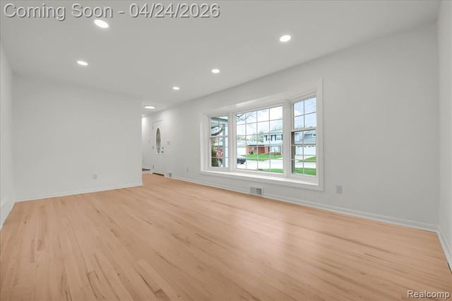 30149 Buckingham Street, Livonia, MI 48154