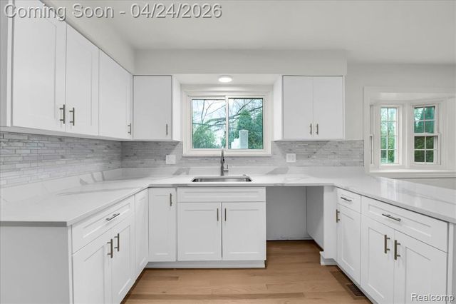 30149 Buckingham Street, Livonia, MI 48154