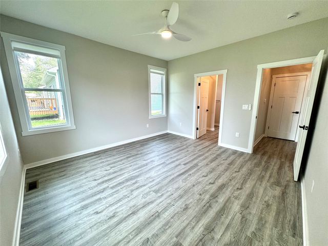 407 Vine Street, Cambridge, IA 50046