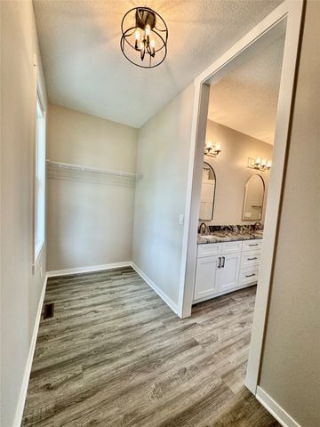 407 Vine Street, Cambridge, IA 50046