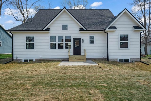 407 Vine Street, Cambridge, IA 50046