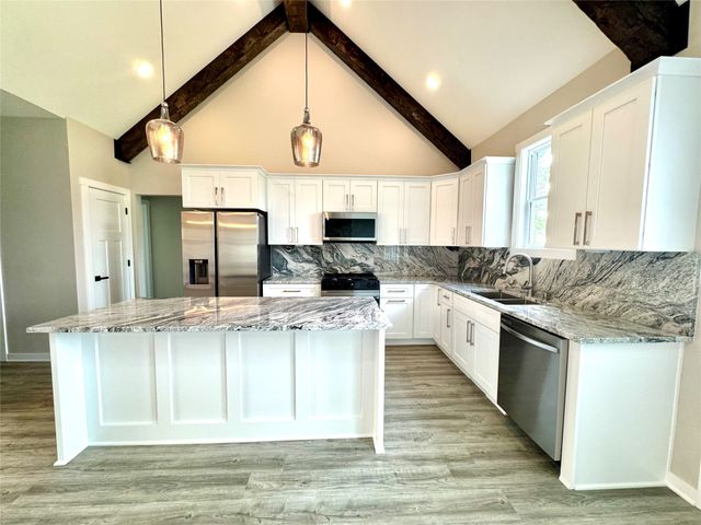 407 Vine Street, Cambridge, IA 50046