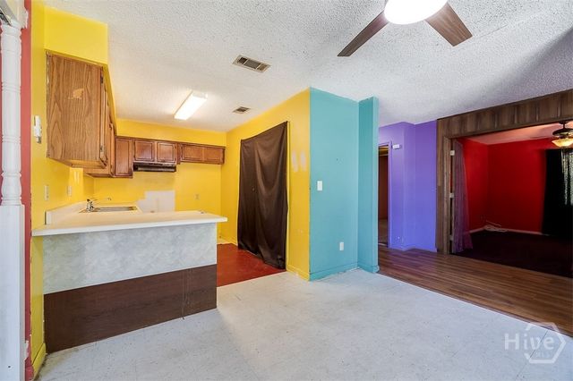 26 Albion Street, Savannah, GA 31408