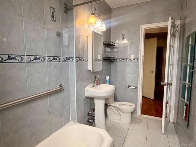 1717 Avenue N 2K, Brooklyn, NY 11230
