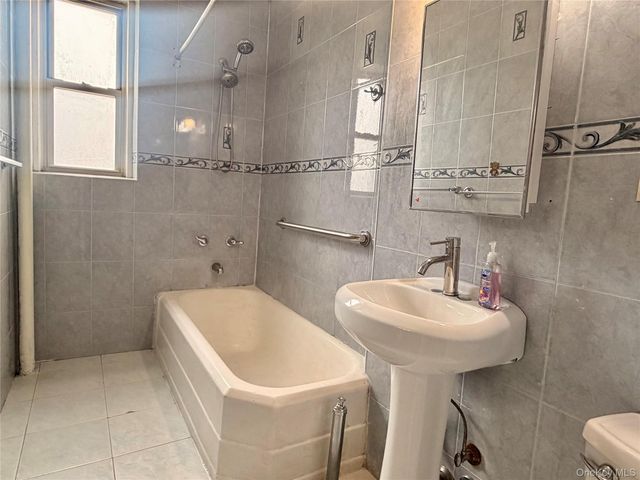 1717 Avenue N 2K, Brooklyn, NY 11230