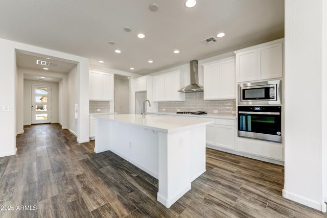 4052 FENCE POST Way, Wickenburg, AZ 85390