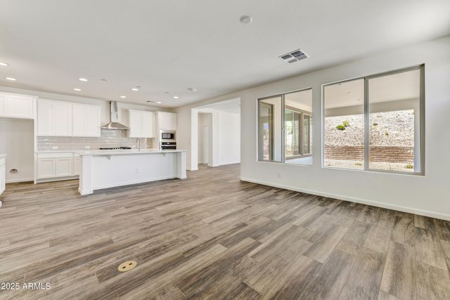 4052 FENCE POST Way, Wickenburg, AZ 85390