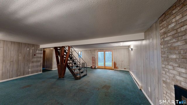 245 Chestnut Hill Avenue, Waterbury, CT 06704