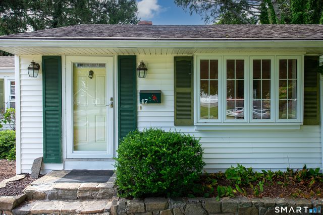 47 Maple Avenue, Old Saybrook, CT 06475