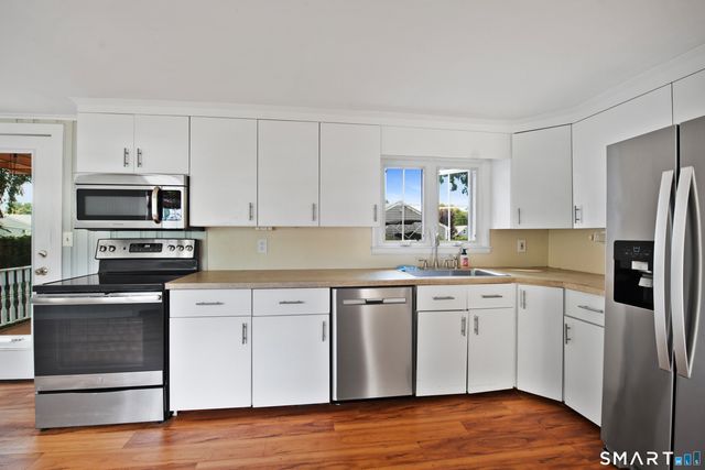 47 Maple Avenue, Old Saybrook, CT 06475