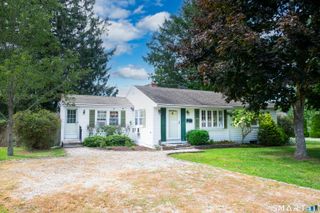 47 Maple Avenue, Old Saybrook, CT 06475