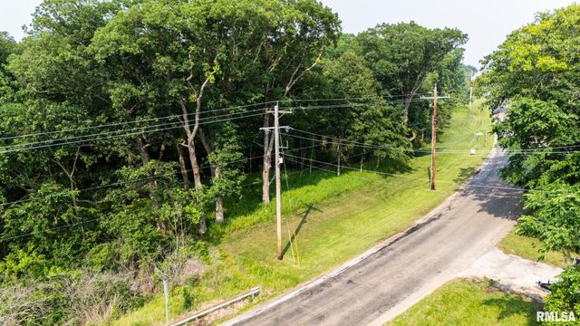 3041 ZION OAKS Road, Pekin, IL 61554