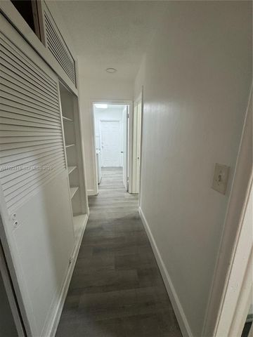 1633 NW 8th Ave 1, Fort Lauderdale, FL 33311